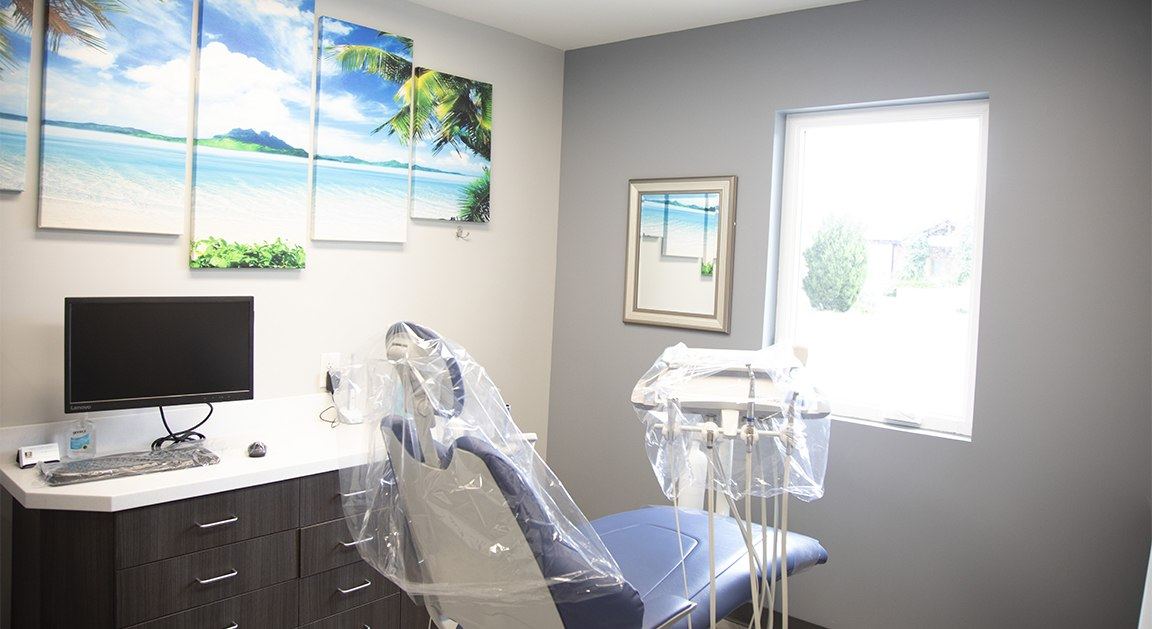 Dental treatment chair