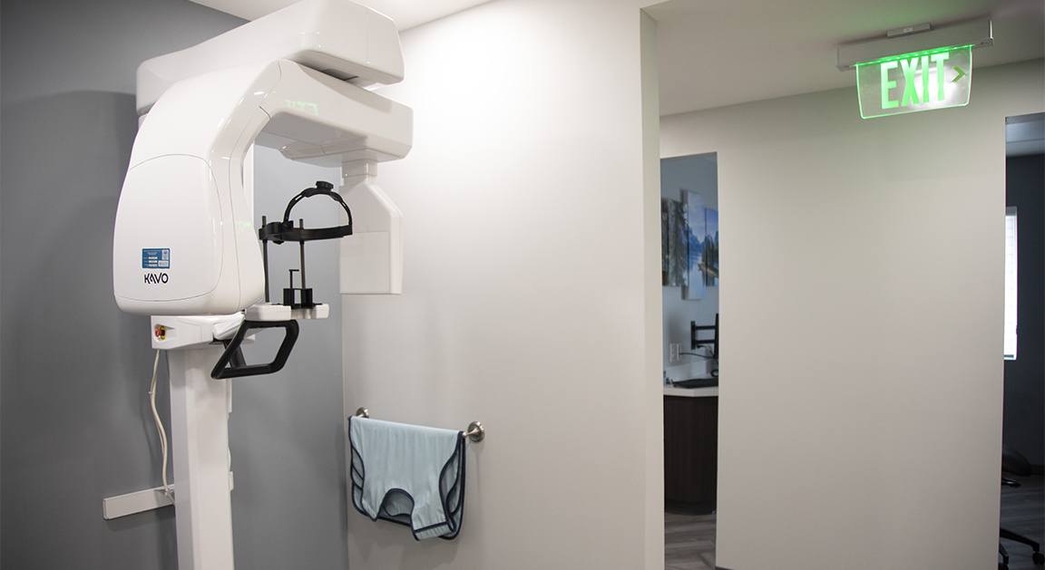 3 D C T cone beam x-ray scanner